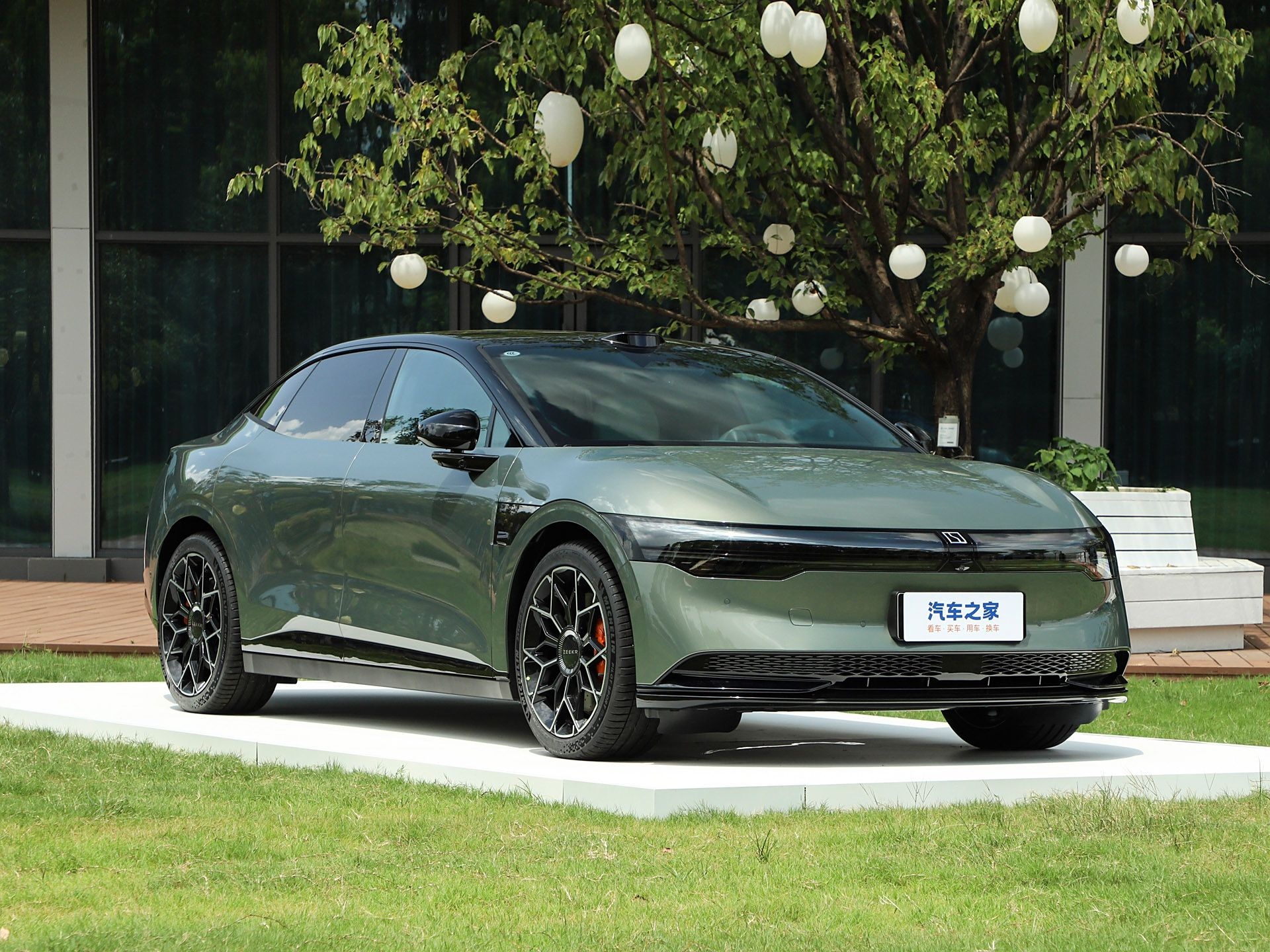 Kinesiskt märke lanserar världens snabbast laddande elbil - 3 Thương hiệu Trung Quốc ra mắt mẫu xe điện sạc nhanh nhất thế giới - 3