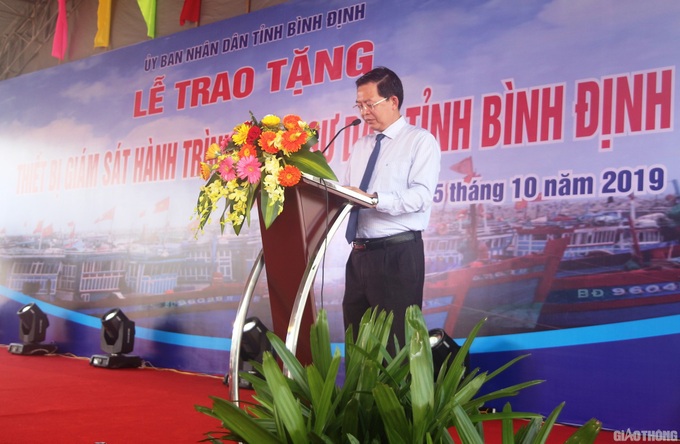 Nguyên Chủ tịch nước tặng "mắt thần" giúp ngư dân bám biển, giữ chủ quyền - Ảnh 1.