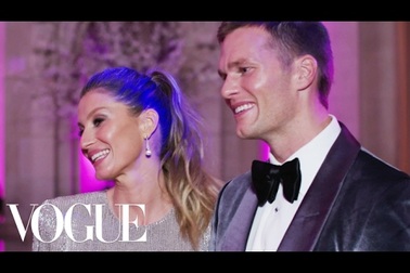 Tom Brady & Gisele vui vẻ trả lời phỏng vấn
