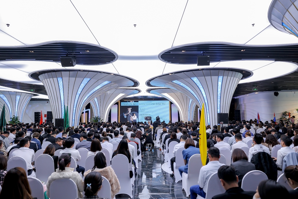 Hơn 800 chuyên viên kinh doanh dự sự kiện đào tạo dự án Masteri West Heights - 4 Hơn 800 chuyên viên kinh doanh dự sự kiện đào tạo dự án Masteri West Heights - 4
