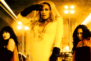 Sao và những bộ trang phục trở thành biểu tượng