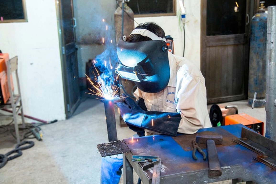 Đào tạo nghề - đột phá gỡ điểm nghẽn nhân lực và phục hồi kinh tế - 2 Đào tạo nghề - đột phá gỡ điểm nghẽn nhân lực và phục hồi kinh tế - 2