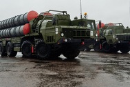 Nga "khoe" hệ thống phòng không S-400 đắt hàng