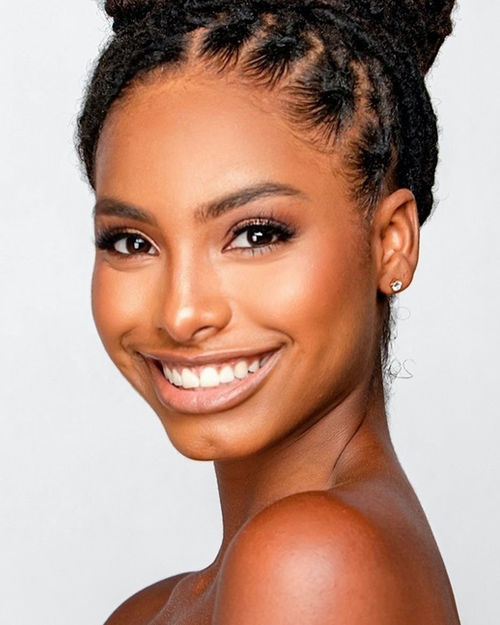 Hoa hậu Trái đất 2021: Belize lần đầu đăng quang, Việt Nam trắng tay - 7 Hoa hậu Trái đất 2021: Belize lần đầu đăng quang, Việt Nam trắng tay - 7