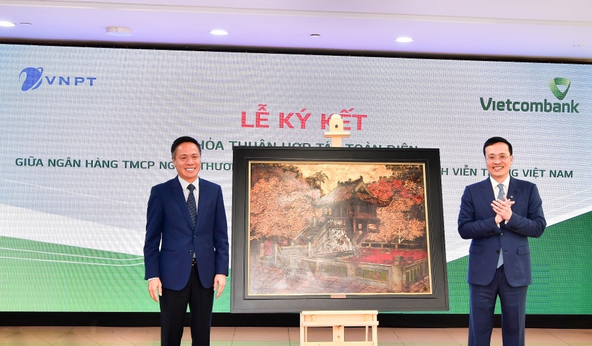 Vietcombank và VNPT ký kết thỏa thuận hợp tác toàn diện - 5 Vietcombank và VNPT ký kết thỏa thuận hợp tác toàn diện - 5