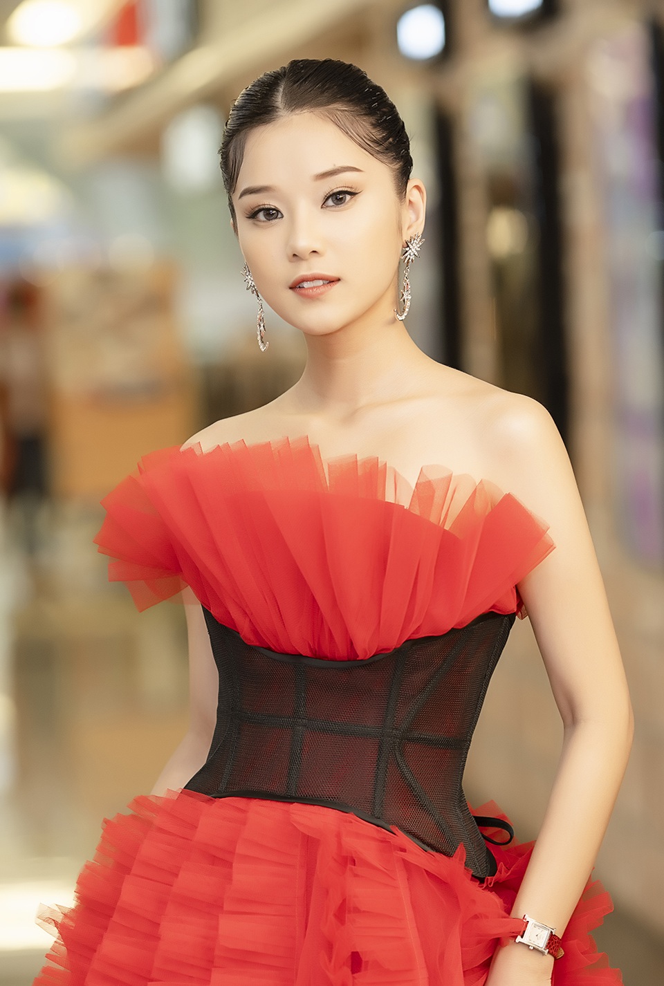 Hoàng Yến Chibi nói gì khi bị bắt gặp hôn môi vợ Dương Khắc Linh? - 1 Hoàng Yến Chibi nói gì khi bị bắt gặp hôn môi vợ Dương Khắc Linh? - 1