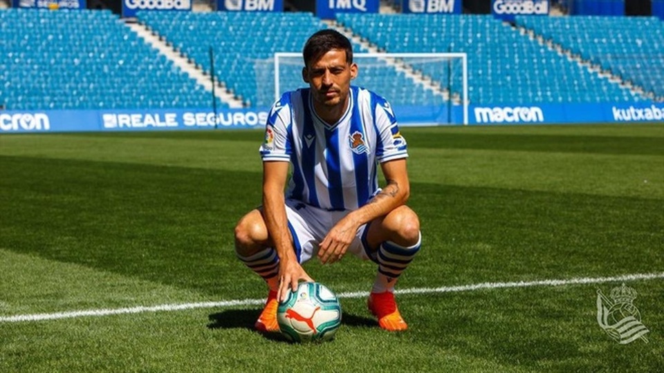 Ngôi sao David Silva dương tính với SARS-CoV-2 - 1 Ngôi sao David Silva dương tính với SARS-CoV-2 - 1