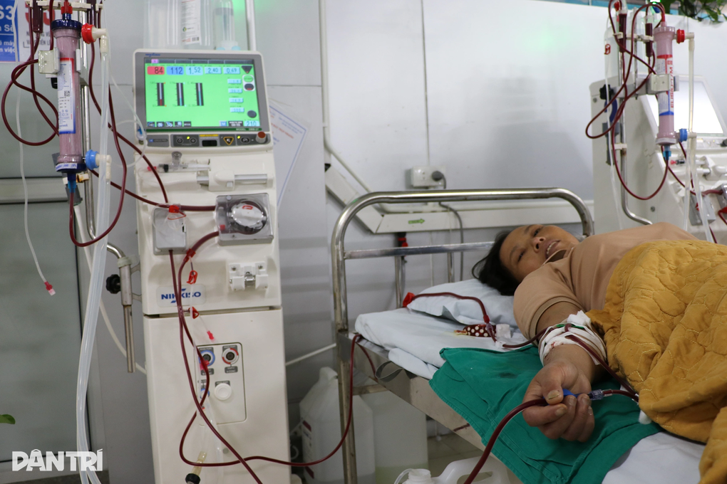 Người phụ nữ cầu mong sống vài năm nữa để được nhìn con lớn lên - 7