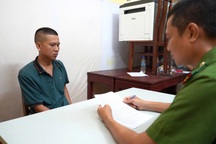 Gã đàn ông “phê thuốc” tấn công CSGT trong lúc mưa lũ