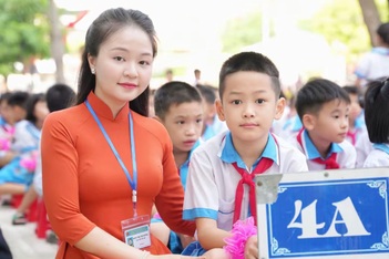 Những tiết học không chép bài: Cô giáo Nghệ An khiến học trò mê mẩn