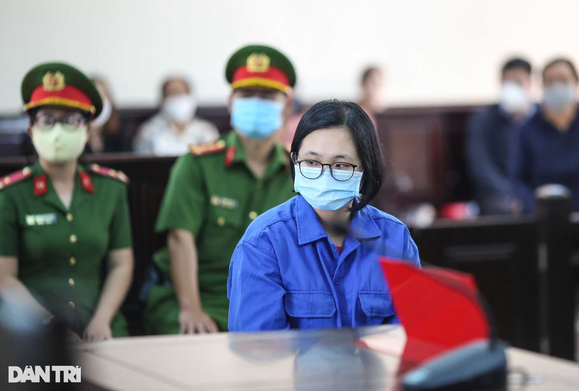 Con gái sát hại cha ruột bằng thuốc độc ở Bà Rịa - Vũng Tàu thoát án tử - 2 Con gái sát hại cha ruột bằng thuốc độc ở Bà Rịa - Vũng Tàu thoát án tử - 2