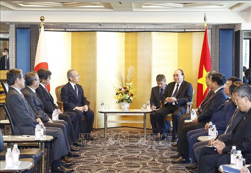 Chủ tịch nước tới thăm nhà riêng cố Thủ tướng Abe Shinzo - 2 Chủ tịch nước tới thăm nhà riêng cố Thủ tướng Abe Shinzo - 2