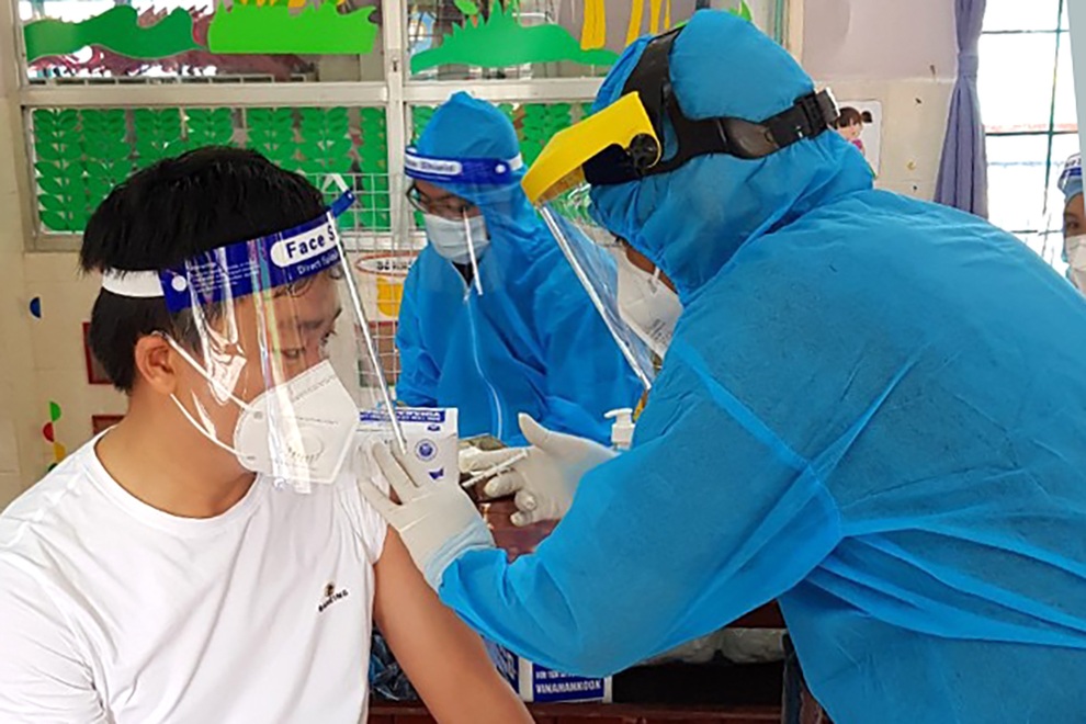 Bình Dương bắt đầu tiêm một triệu liều vắc xin Vero Cell - 3 Bình Dương bắt đầu tiêm một triệu liều vắc xin Vero Cell - 3