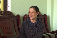 Nữ phụ hồ trả lại 150 triệu đồng nhặt được trong tấm bạt phơi lúa