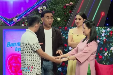 MC Quyền Linh tích cực gán ghép, gợi ý cách tán tỉnh cho người đàn ông U50