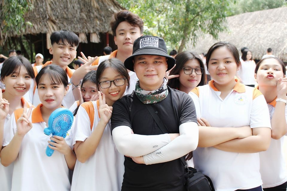 Thầy giáo Sài Gòn ra một loạt “bài tập” Tết cho học trò - 2 Thầy giáo Sài Gòn ra một loạt “bài tập” Tết cho học trò - 2