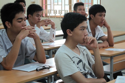 Điểm trúng tuyển NV1, NV2 CĐ Kinh tế - Kỹ thuật Trung ương, CĐ Công nghệ và kinh tế Công nghiệp