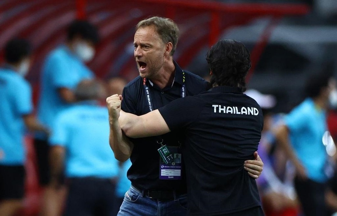HLV Polking: V-League thua xa Thai-League, Quang Hải cần xuất ngoại - 1 HLV Polking: V-League thua xa Thai-League, Quang Hải cần xuất ngoại - 1