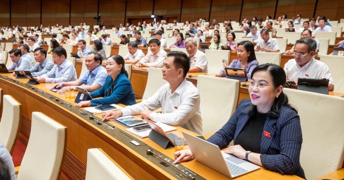Về tỉnh mới, người dân được sử dụng giấy tờ cũ cho đến khi hết hạn