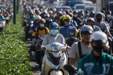 Ùn tắc giao thông tại TPHCM đang rất nghiêm trọng