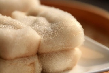 Đặc sản đậu phụ "mọc lông" trông như mốc, "bốc mùi" khó ngửi vẫn hút khách