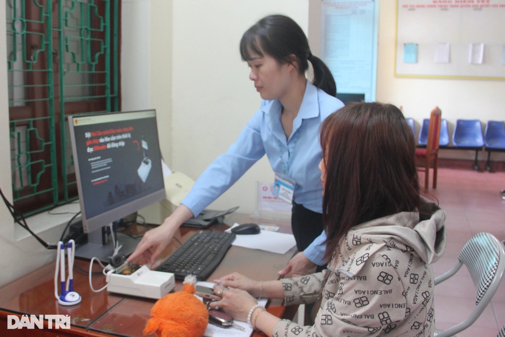Ngày đầu vận hành thử chính quyền 2 cấp ở Quảng Ninh - 1 Ngày đầu vận hành thử chính quyền 2 cấp ở Quảng Ninh