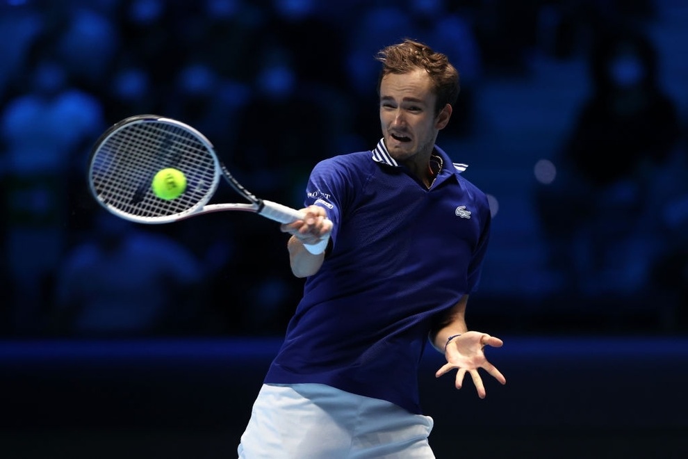 Medvedev toàn thắng vòng bảng, Zverev chờ Djokovic - 2 Medvedev toàn thắng vòng bảng, Zverev chờ Djokovic - 2