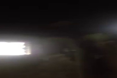 Hãi hùng video bình nóng lạnh phát nổ cháy đen trong nhà tắm