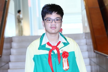 Kỳ thủ 13 tuổi Nguyễn Anh Khôi: “Giành huy chương là yêu nước”