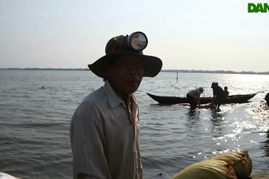 Người dân Quảng Nam được mùa rong câu