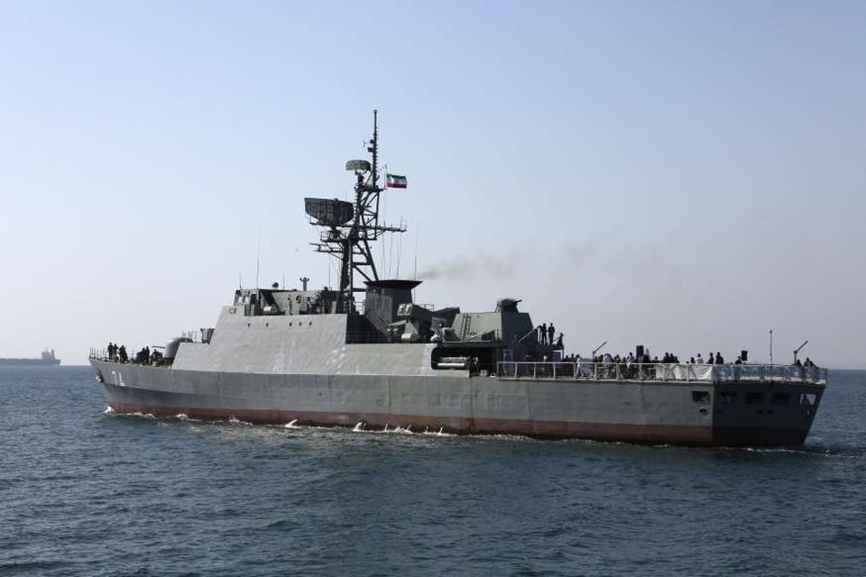 Iran hé lộ nguyên nhân tên lửa bắn nhầm vào tàu đồng đội trong tập trận - 1 Iran hé lộ nguyên nhân tên lửa bắn nhầm vào tàu đồng đội trong tập trận - 1