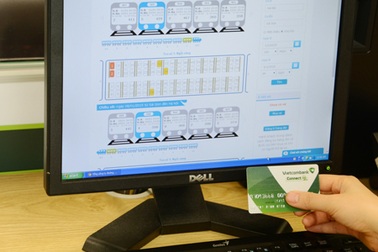 VietcomBank triển khai dịch vụ thanh toán cho hệ thống bán vé tàu điện tử 