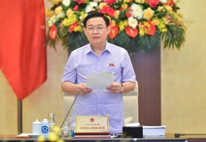 Chủ tịch Quốc hội Vương Đình Huệ khai mạc Phiên họp