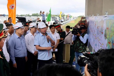 Thiếu hàng triệu khối đá xây cao tốc, Phó Thủ tướng chỉ đạo gỡ vướng ngay