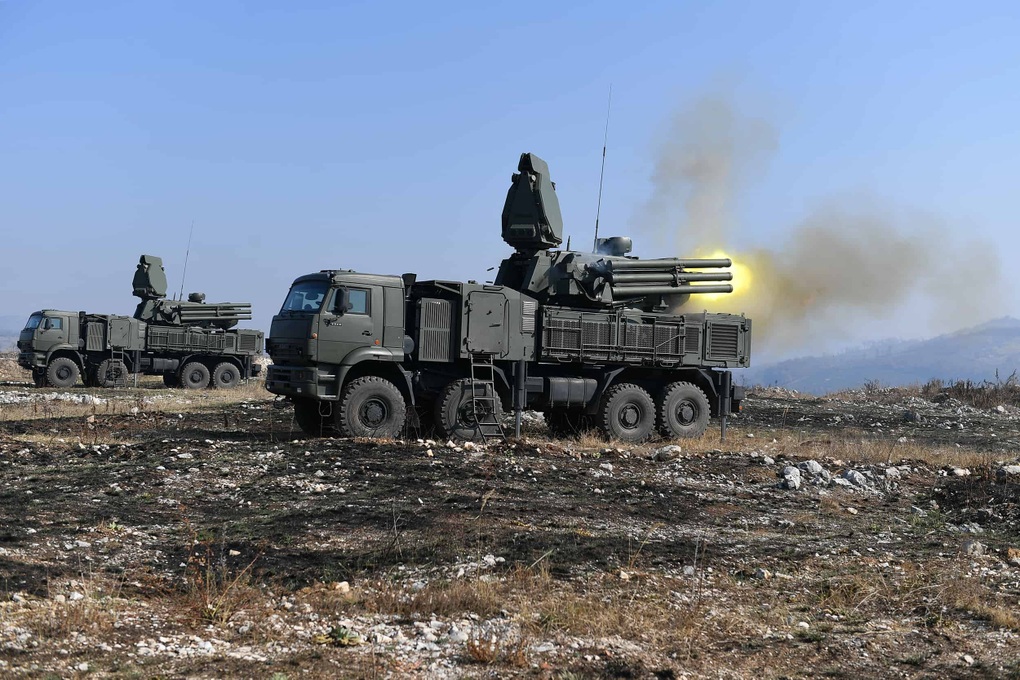UAV Ukraine tập kích, phá hủy mãnh thú Pantsir-S1 của Nga - 1 UAV Ukraine tập kích, phá hủy mãnh thú Pantsir-S1 của Nga - 1