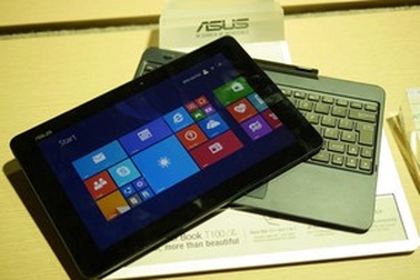 Asus trình làng bộ 3 máy tính bảng “lai” laptop tại CES 2015