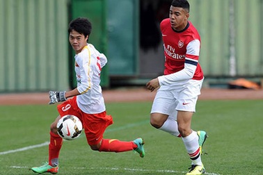 Văn Toàn “nổ súng” trở lại cho U19 Việt Nam