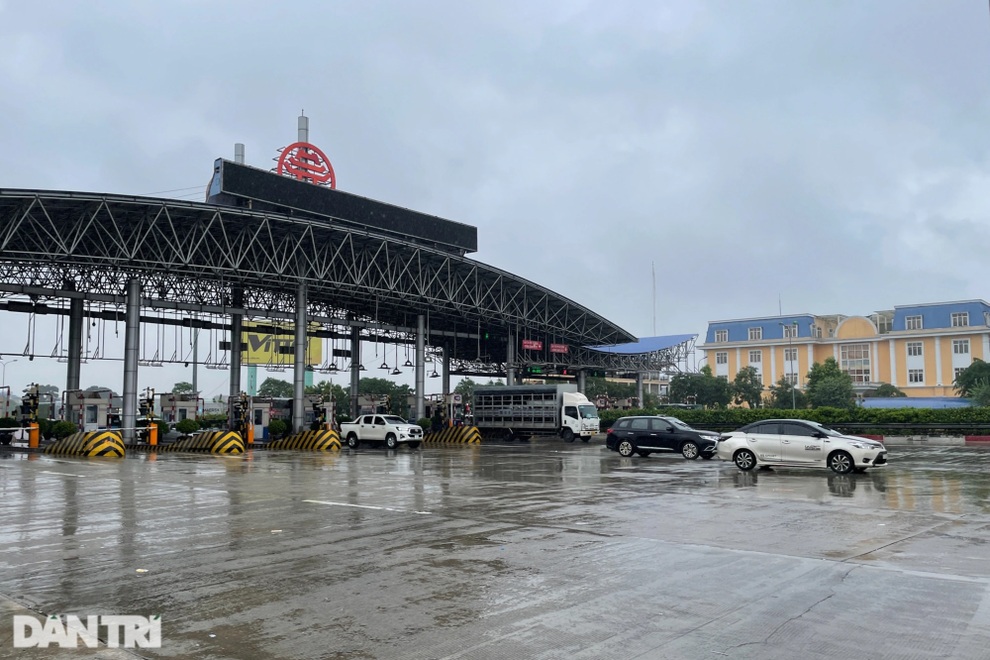Hà Nội dừng kiểm tra người ra vào 22 chốt cửa ngõ thành phố - 1 Hà Nội dừng kiểm tra người ra vào 22 chốt cửa ngõ thành phố - 1