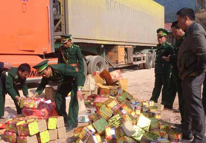 382 kg pháo các loại bị lực lượng chức năng thu giữ