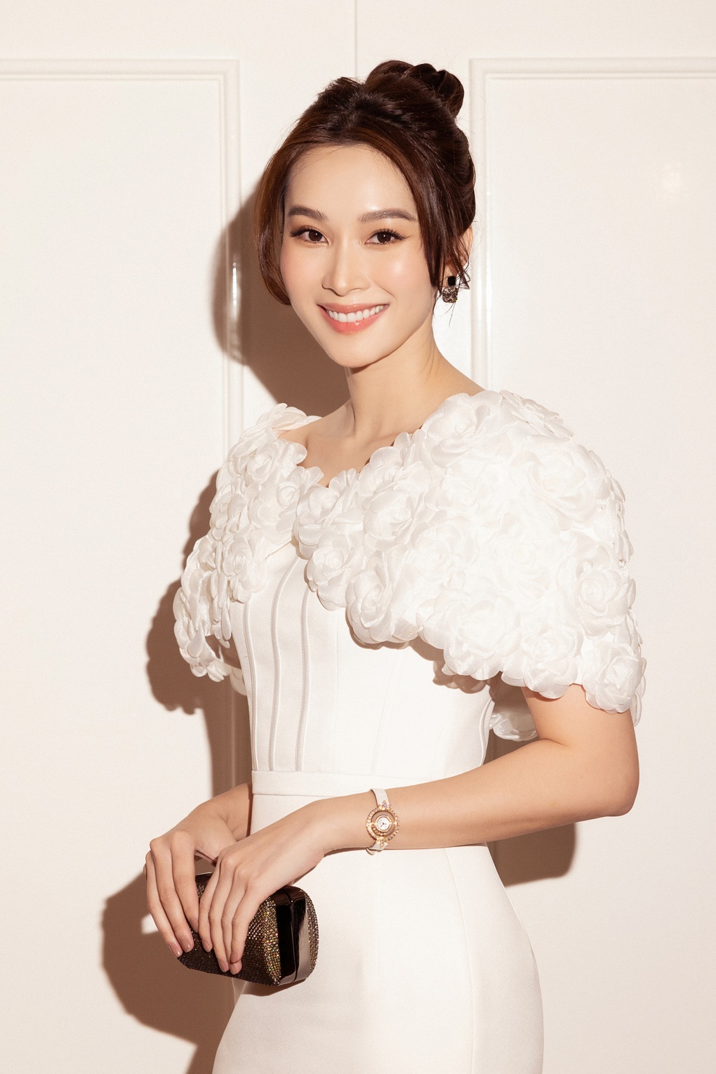 Hoa hậu Đặng Thu Thảo gây bất ngờ với nhan sắc ngọt ngào - 4 Hoa hậu Đặng Thu Thảo gây bất ngờ với nhan sắc ngọt ngào - 4