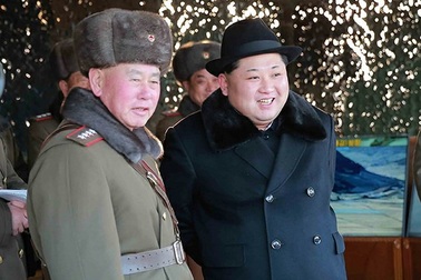 Tổng tham mưu trưởng quân đội Triều Tiên bất ngờ thị sát biên giới với Hàn Quốc