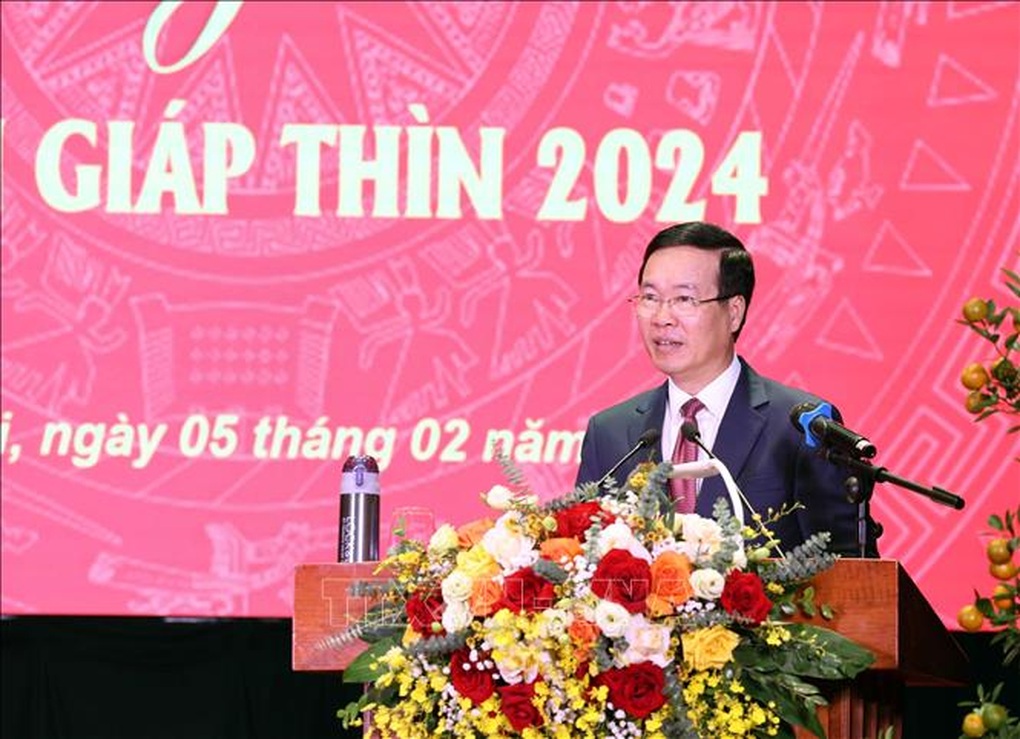 Chủ tịch nước kiểm tra công tác sẵn sàng chiến đấu tại Bộ Tư lệnh Cảnh vệ và Bộ Tư lệnh Cảnh sát Cơ động - 1 Chủ tịch nước kiểm tra công tác sẵn sàng chiến đấu tại Bộ Tư lệnh Cảnh vệ và Bộ Tư lệnh Cảnh sát Cơ động - 1