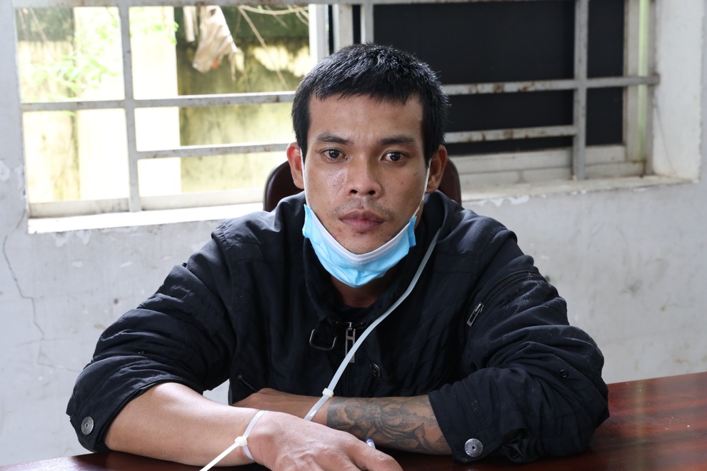 Mang bình xịt hơi cay xông vào nhà dân trộm tài sản giữa ban ngày - 1 Mang bình xịt hơi cay xông vào nhà dân trộm tài sản giữa ban ngày - 1