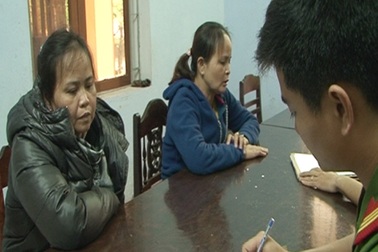 Bắt quả tang nhiều “quý bà” tham gia đường dây đánh bạc hàng trăm triệu đồng