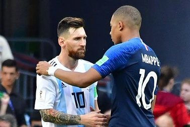 Pháp vào chung kết, Mbappe cạnh tranh mọi danh hiệu cao quý với Messi