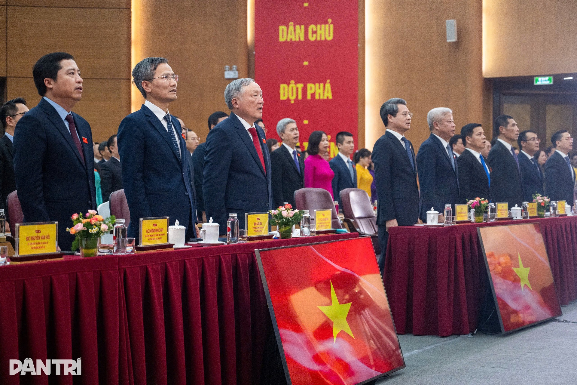 Toàn cảnh Đại hội đại biểu Đảng bộ Bộ Nội vụ lần thứ I, nhiệm kỳ 2025-2030 - 3 Toàn cảnh Đại hội đại biểu Đảng bộ Bộ Nội vụ lần thứ I, nhiệm kỳ 2025-2030 - 3