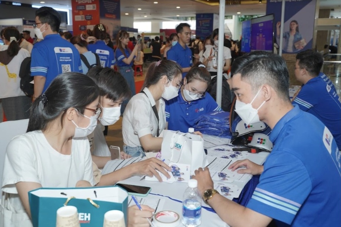 Sinh viên giỏi cũng có thể bị loại nếu không có khả năng thích ứng - 1 Sinh viên giỏi cũng có thể bị loại nếu không có khả năng thích ứng - 1