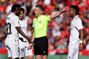 Real Madrid công kích, vấn đề trọng tài "nóng rực" trước trận gặp Barcelona