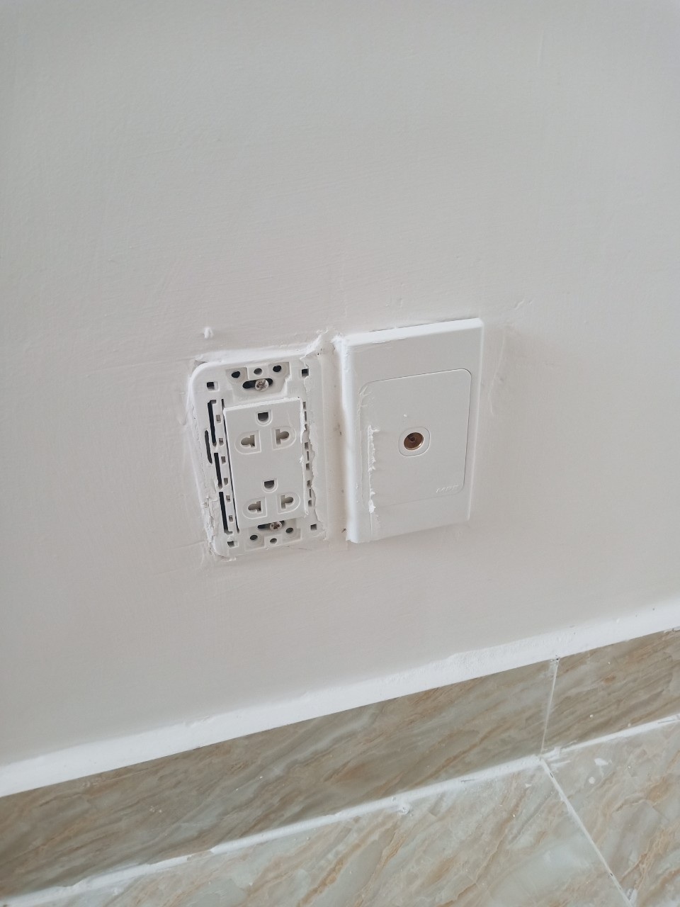 Địa ốc Hoàng Quân khẳng định sẽ bàn giao 3 khối nhà bị trễ hẹn trước 30/4 - 3 Địa ốc Hoàng Quân khẳng định sẽ bàn giao 3 khối nhà bị trễ hẹn trước 30/4 - 3