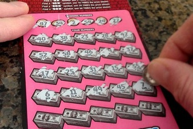 Lần đầu tiên mua vé số, trúng ngay hơn 1,1 tỷ đồng